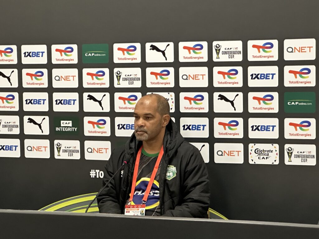 مدرب نيروبي: “الخسارة أمام الوداد ليست نهاية الطريق.. ولا يزال أمامنا 5 مباريات”