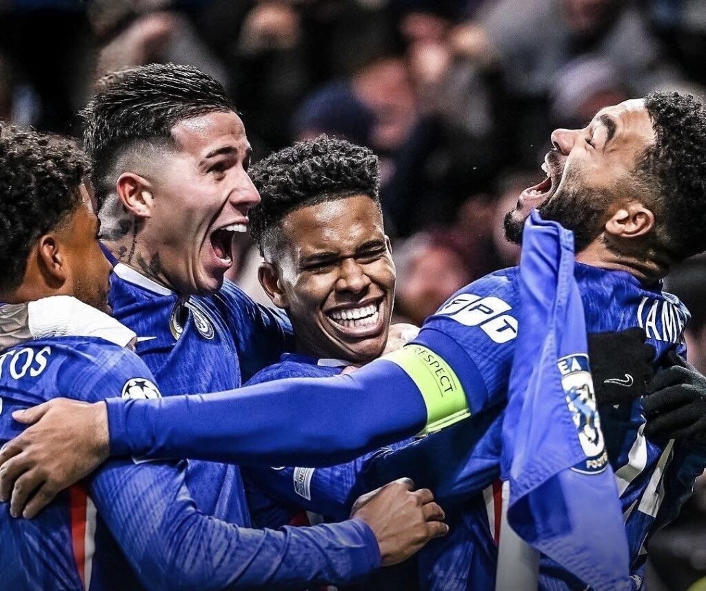 ليلة أوروبية استثنائية… تشيلسي يكتسح برشلونة، ودورتموند يبدع، وسيتي يسقط أمام ليفركوزن – ملخص شامل لجولة مثيرة من دوري الأبطال