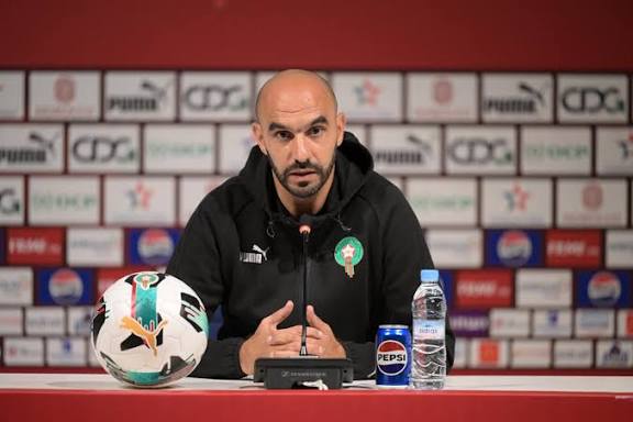 الركراكي يكشف عن لائحة الأسود استعدادًا لـ”كان المغرب 2025”