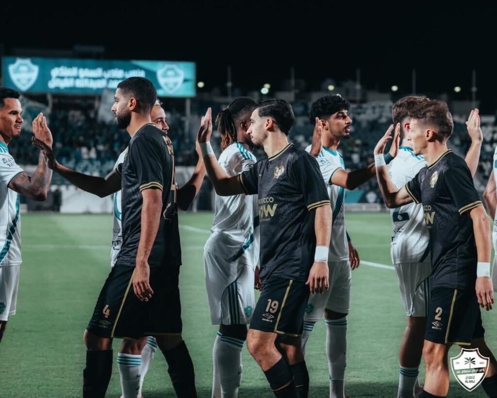 الرجاء يفوز على أهلي جدة بهدفين لهدف في مباراة ودية مثيرة