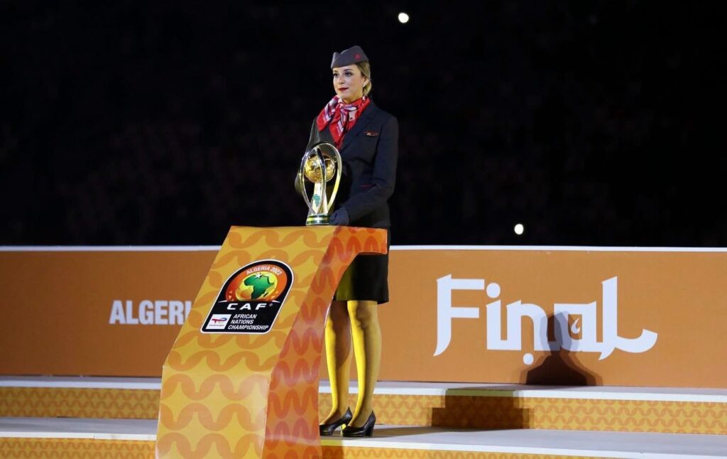 الكاف يُحدث ثورة في البطولات القارية ويستبدل بطولة اللاعبين المحليين بدوري جديد