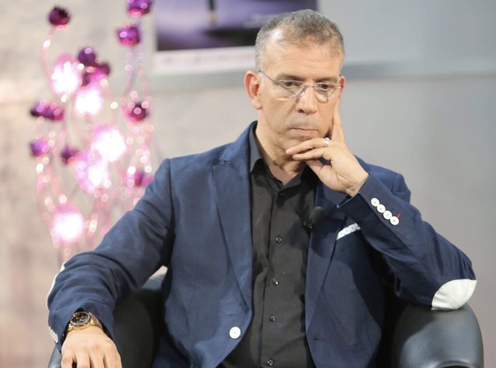 الدراجي… إعلامي أم كوميدي محترف؟