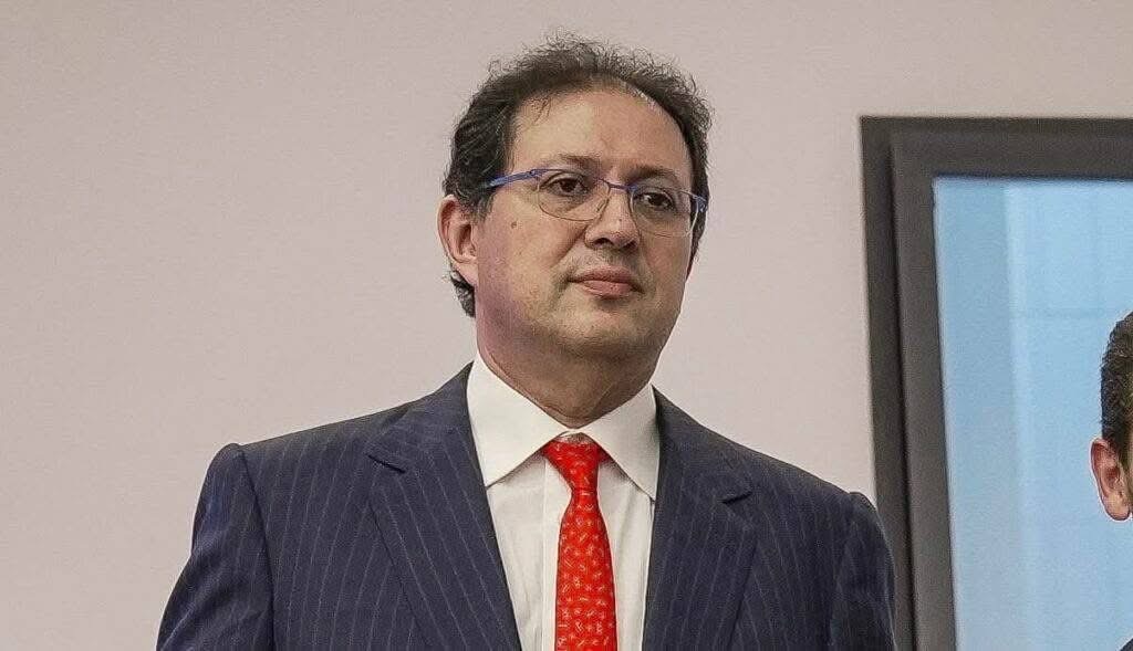 هشام آيت منا يكشف ملامح ميركاتو الوداد الشتوي: بن يدر على الأبواب وثلاثة تعاقدات قيد الحسم