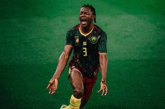 صراع قوي بين الاتحاد والأهلي على مدافع المنتخب الكاميروني