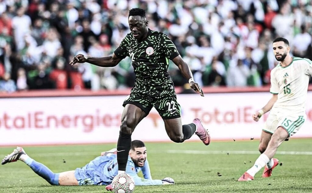 نيجيريا تتجاوز الجزائر بثنائية نظيفة وتضرب موعدًا قويًا مع المغرب في نصف نهائي كأس إفريقيا