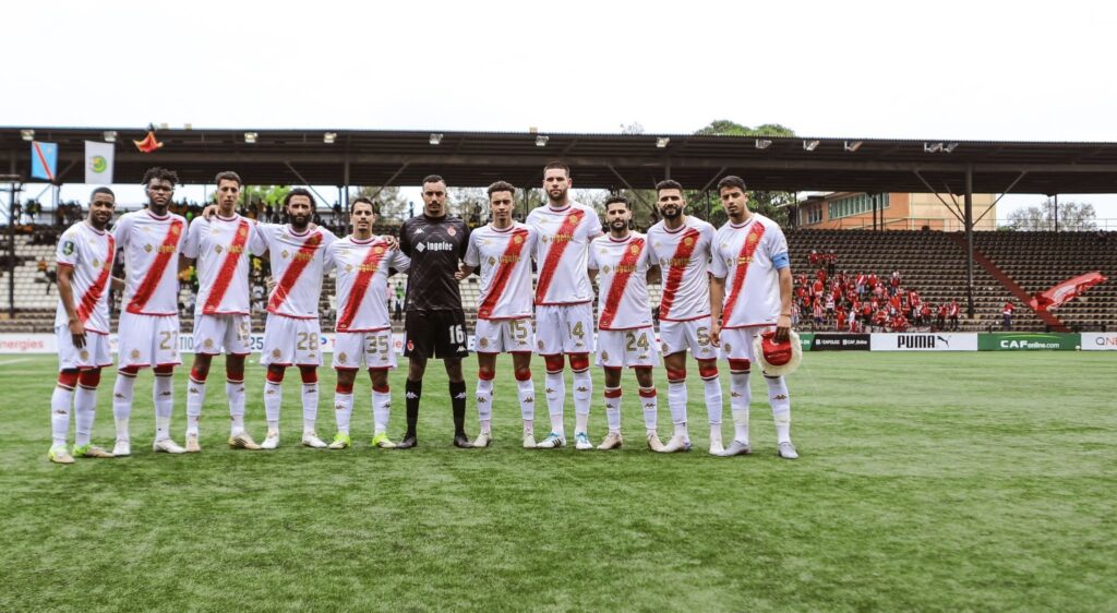 ظروف قاسية وتحكيم مثير للجدل… الوداد يعود بهزيمة من ميدان مانييما