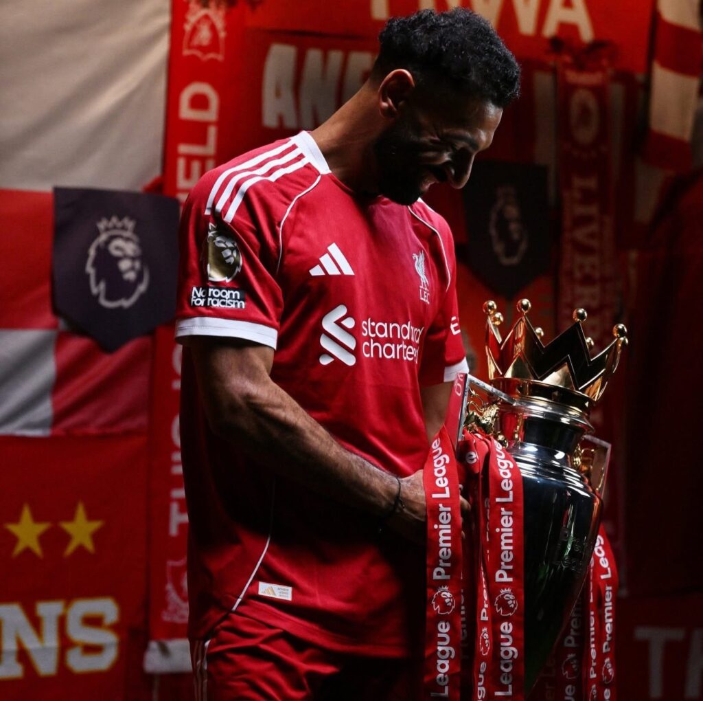 نهاية حقبة ذهبية.. محمد صلاح يطوي صفحة المجد مع ليفربول