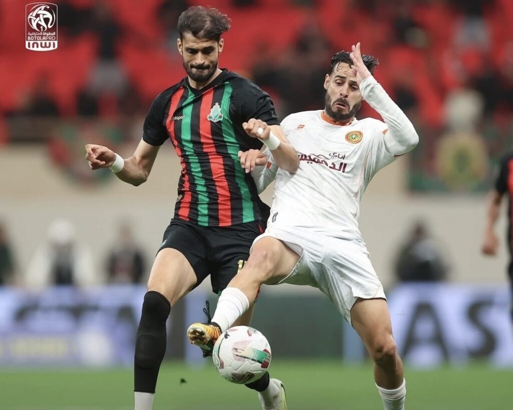 الجيش الملكي بطلاً للخريف بعد تعادل سلبي أمام نهضة بركان