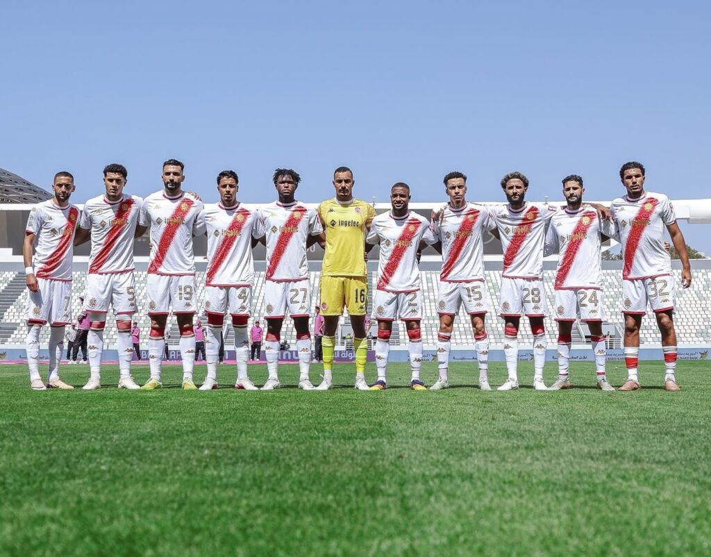الجيش يحسم الكلاسيكو أمام الوداد.. وزياش يقاتل وحيدًا وسط إهدار غريب للفرص