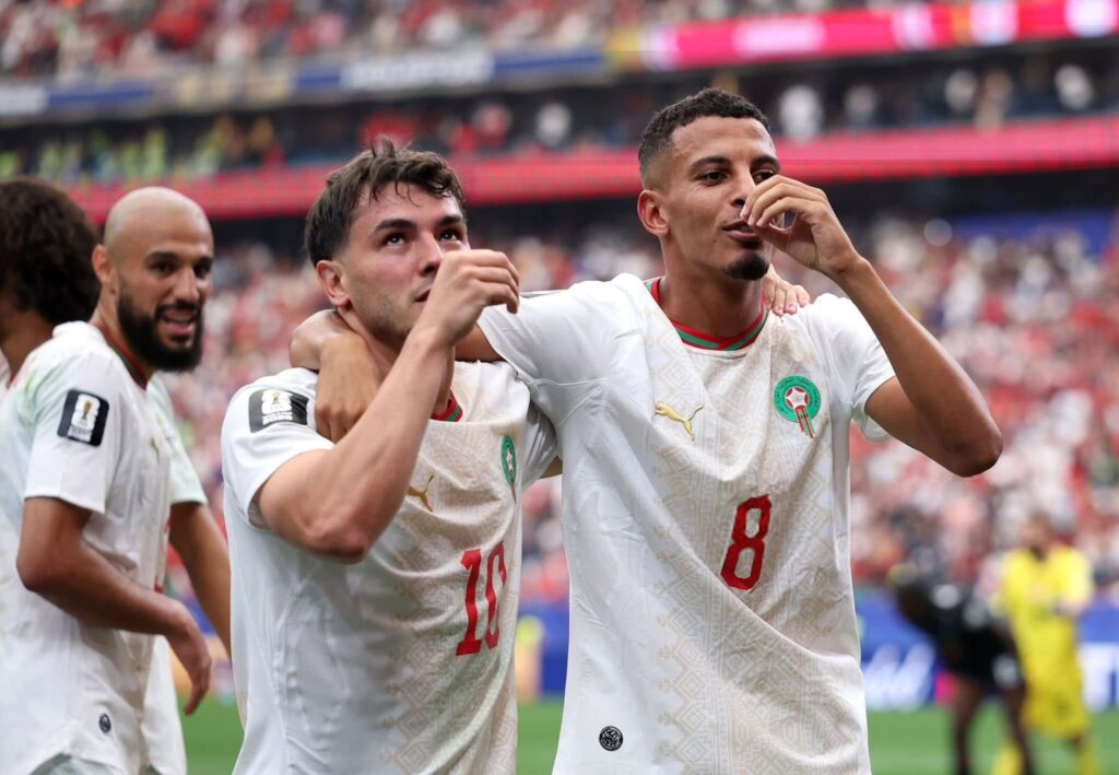 أسود الأطلس يواصلون كتابة التاريخ.. المغرب يعبر كندا بثلاثية ويبلغ ربع نهائي المونديال